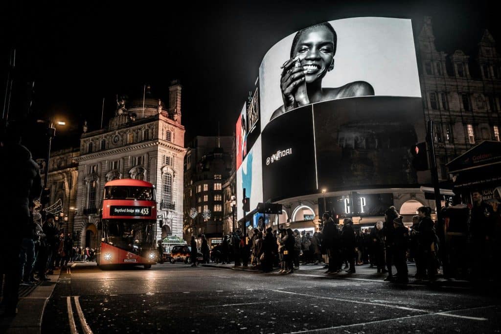 Adaptive Advertising: Tools for AI-Powered Ad Campaigns